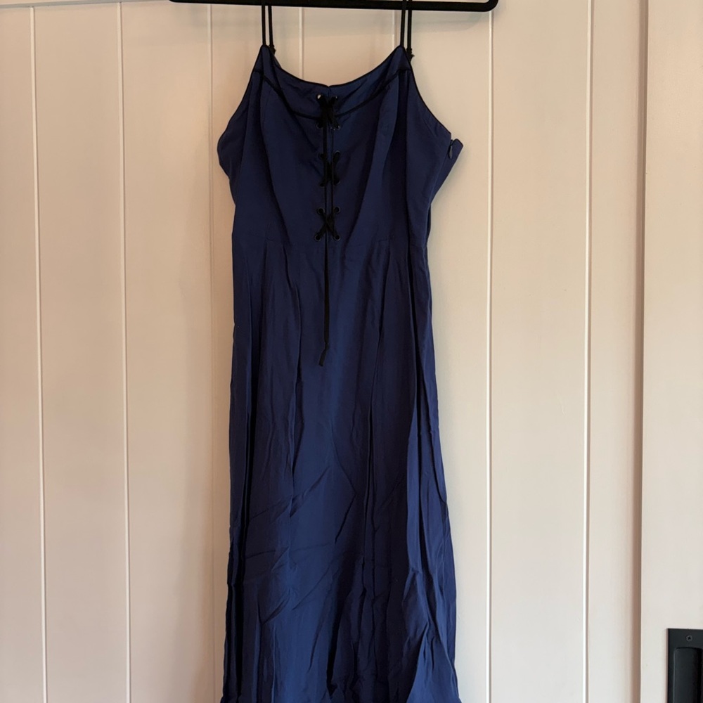 Elegant Blue Sleeveless Dress
